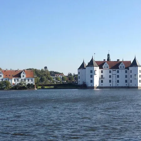 Apartment Ferienwohnung Yachthafen-fördeblick